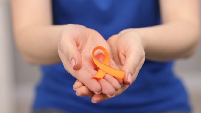 roztroušená skleróza symbol